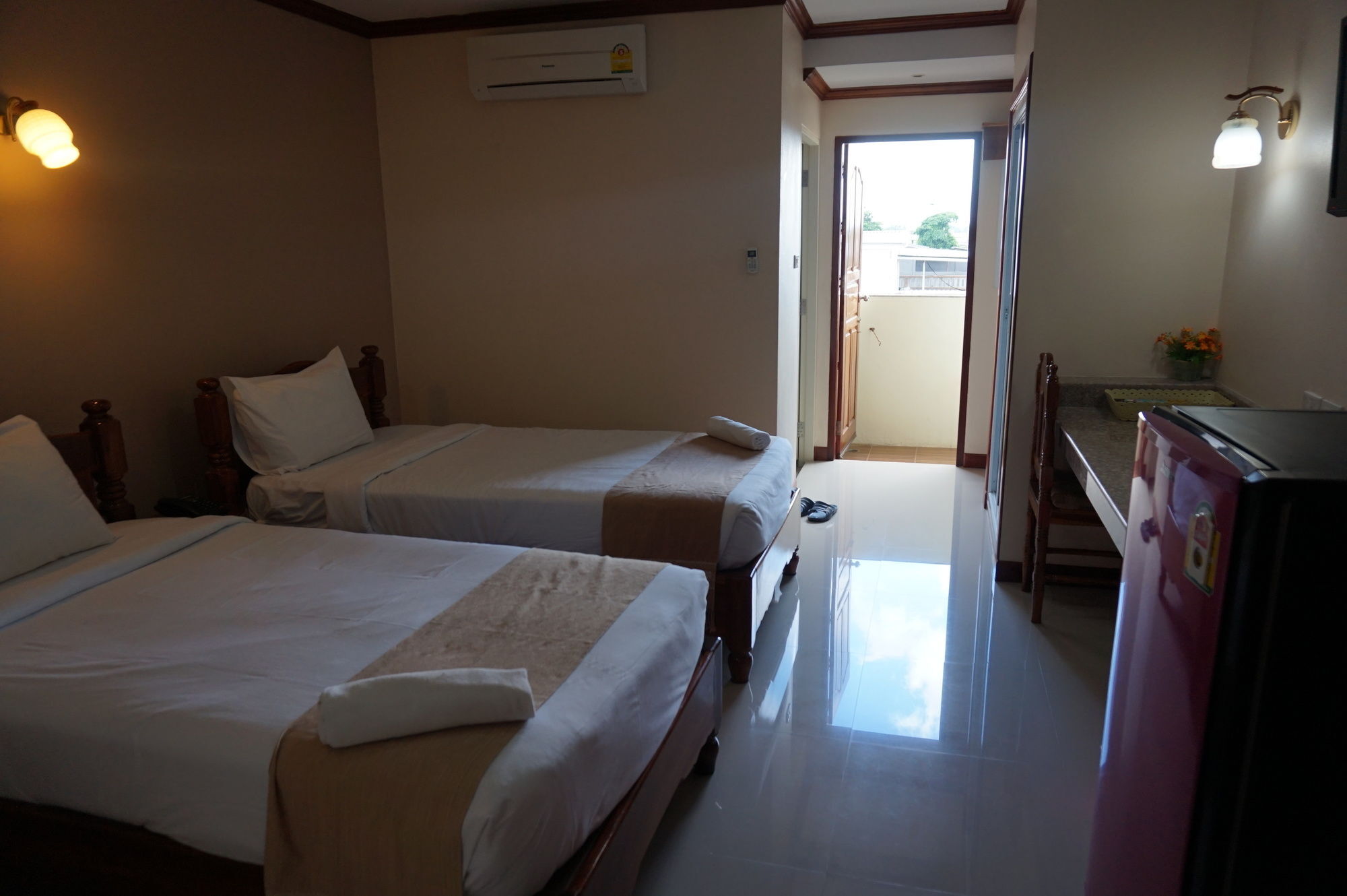 Np Residence ナコンパノム エクステリア 写真
